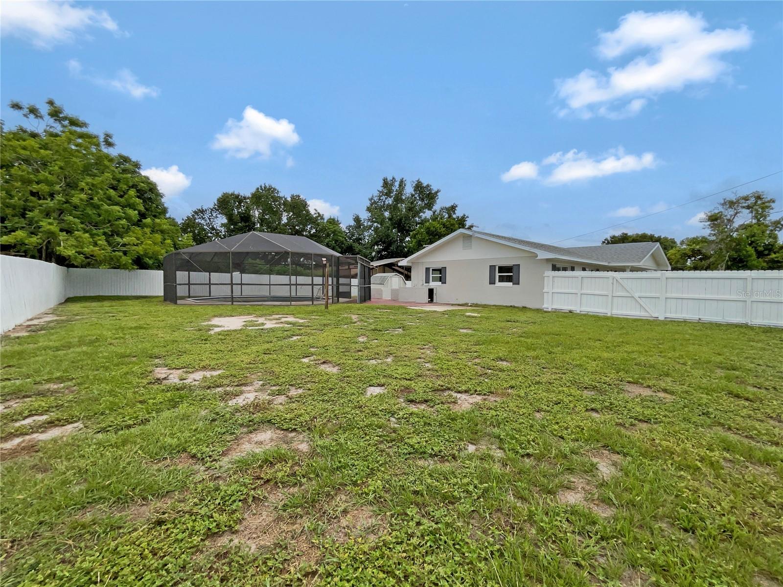 Image 24 of 27 For 11045 Lake Eustis Drive
