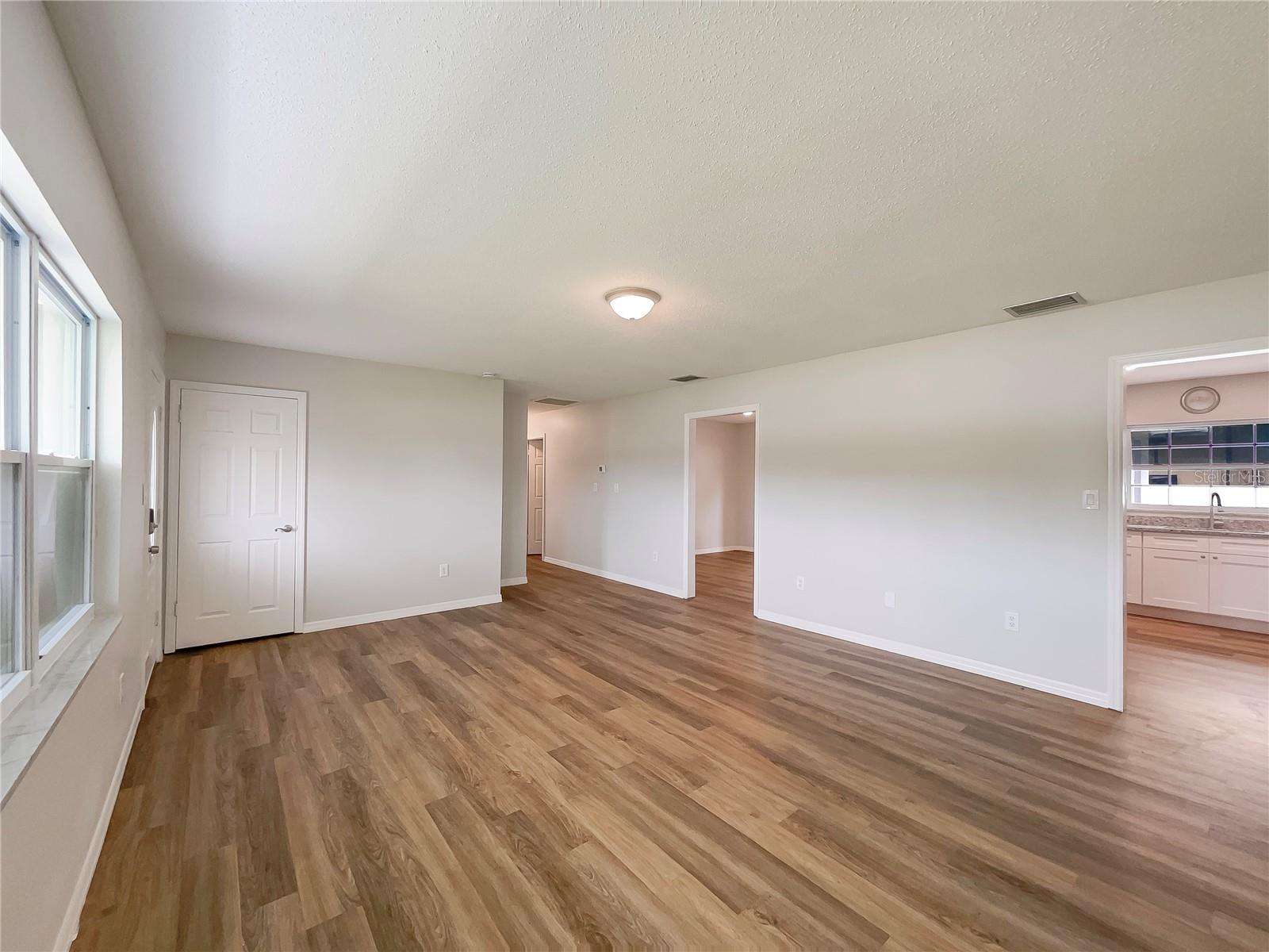 Image 3 of 27 For 11045 Lake Eustis Drive