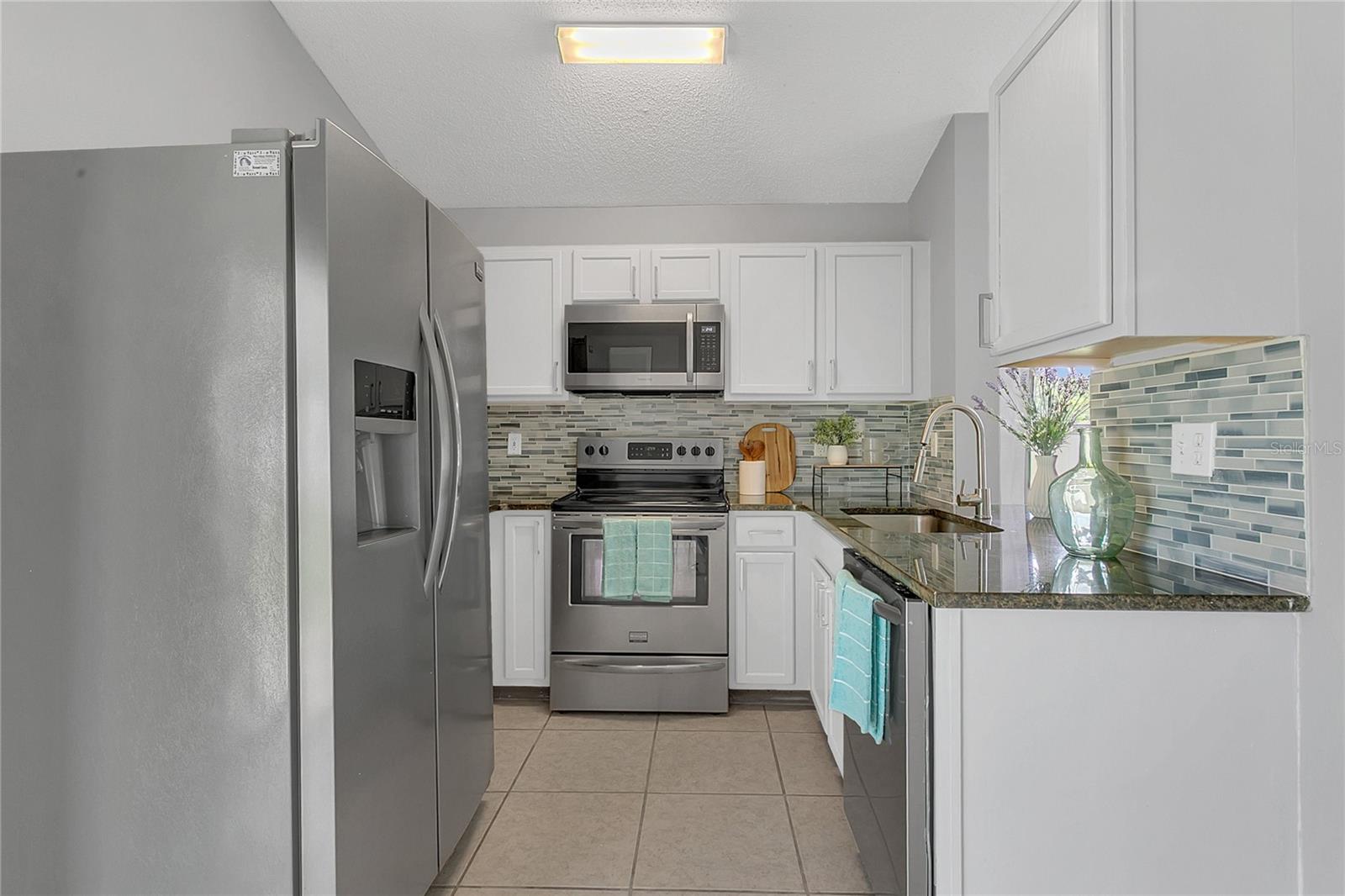 Image 7 of 27 For 18504 Washington Avenue