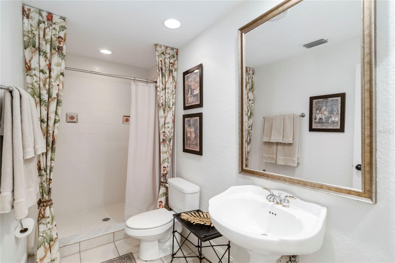 Image 32 of 46 For 1734 Majestic Oak Drive