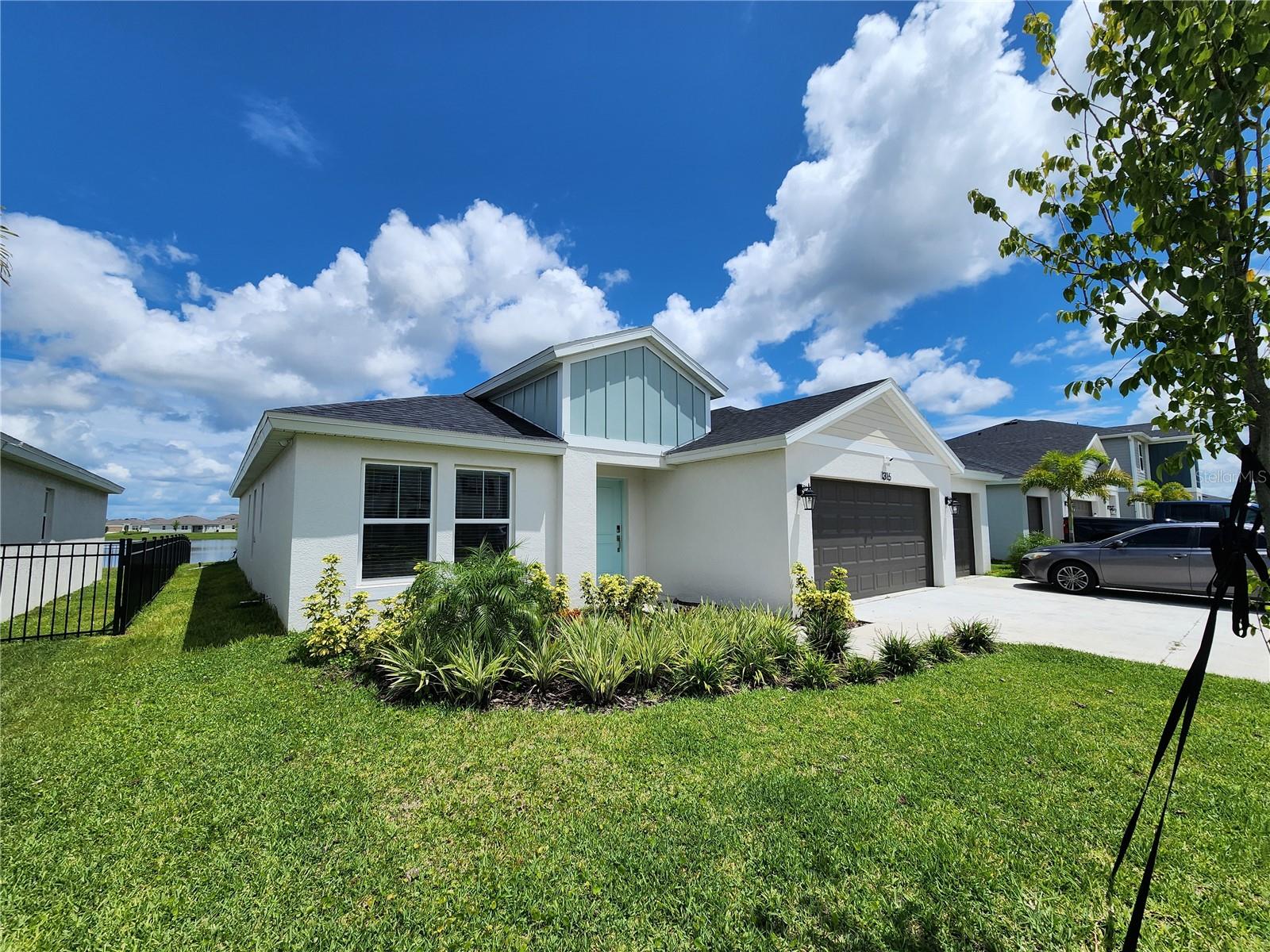 Image 2 of 13 For 1315 Daisy Field Drive