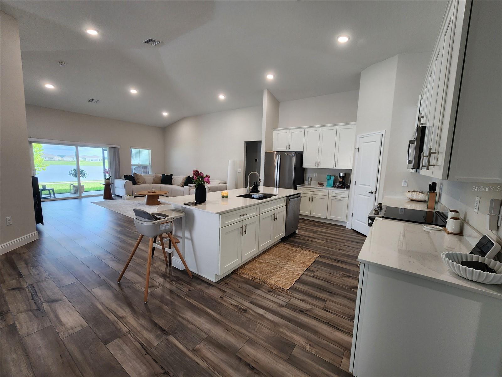 Image 4 of 13 For 1315 Daisy Field Drive