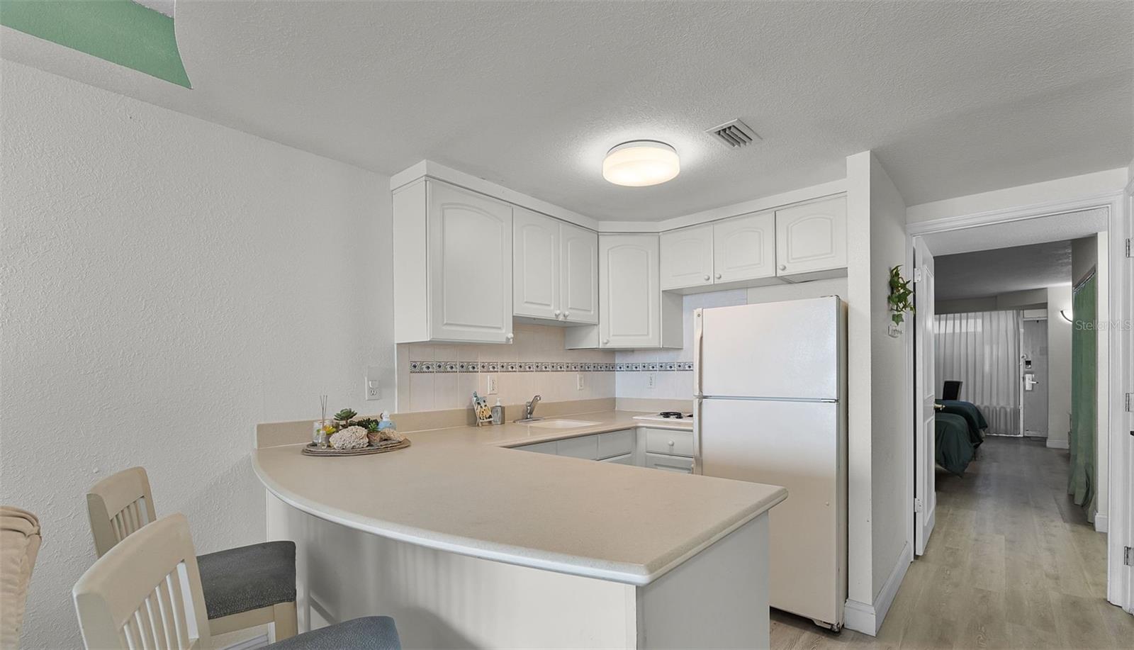 Image 10 of 21 For 2700 Atlantic Avenue 217