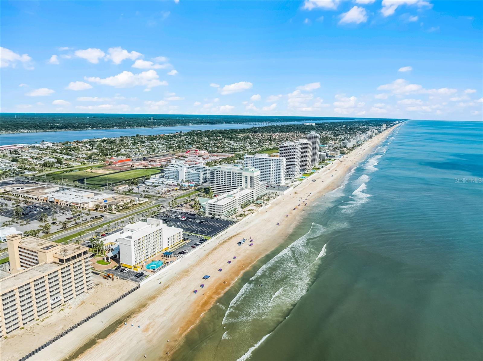 Image 17 of 21 For 2700 Atlantic Avenue 217