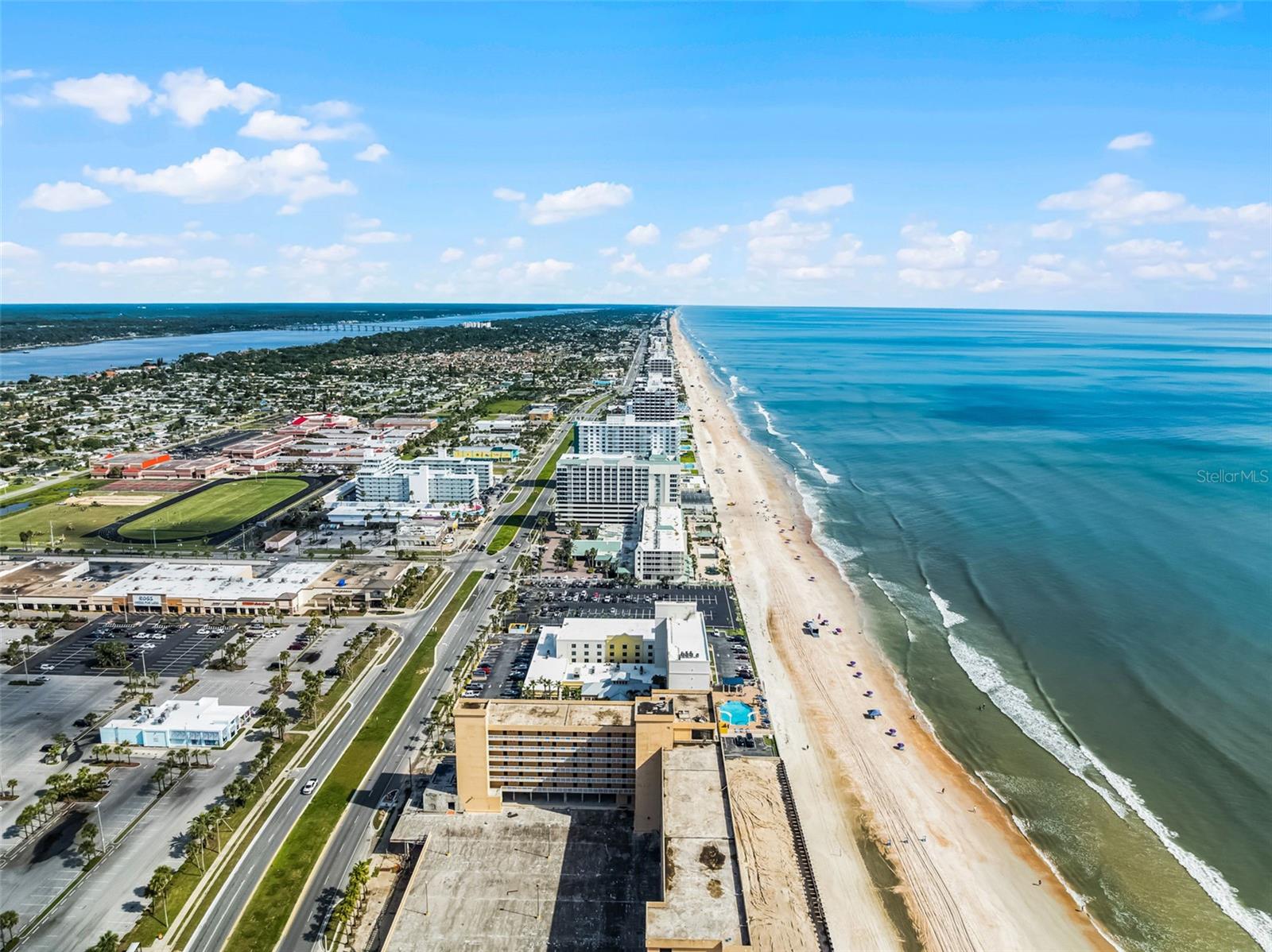 Image 18 of 21 For 2700 Atlantic Avenue 217