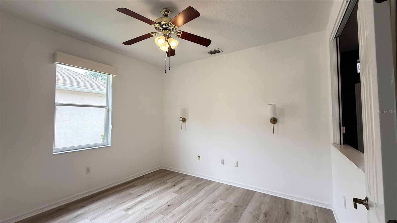 Image 4 of 16 For 1155 Millbrook Circle