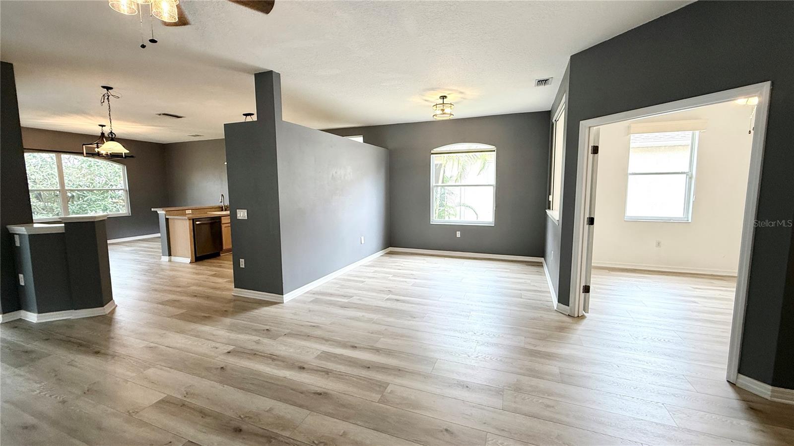 Image 7 of 16 For 1155 Millbrook Circle