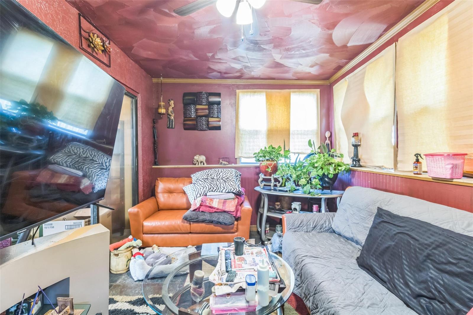 Listing photo id 9 for 9931 Crofton Lane