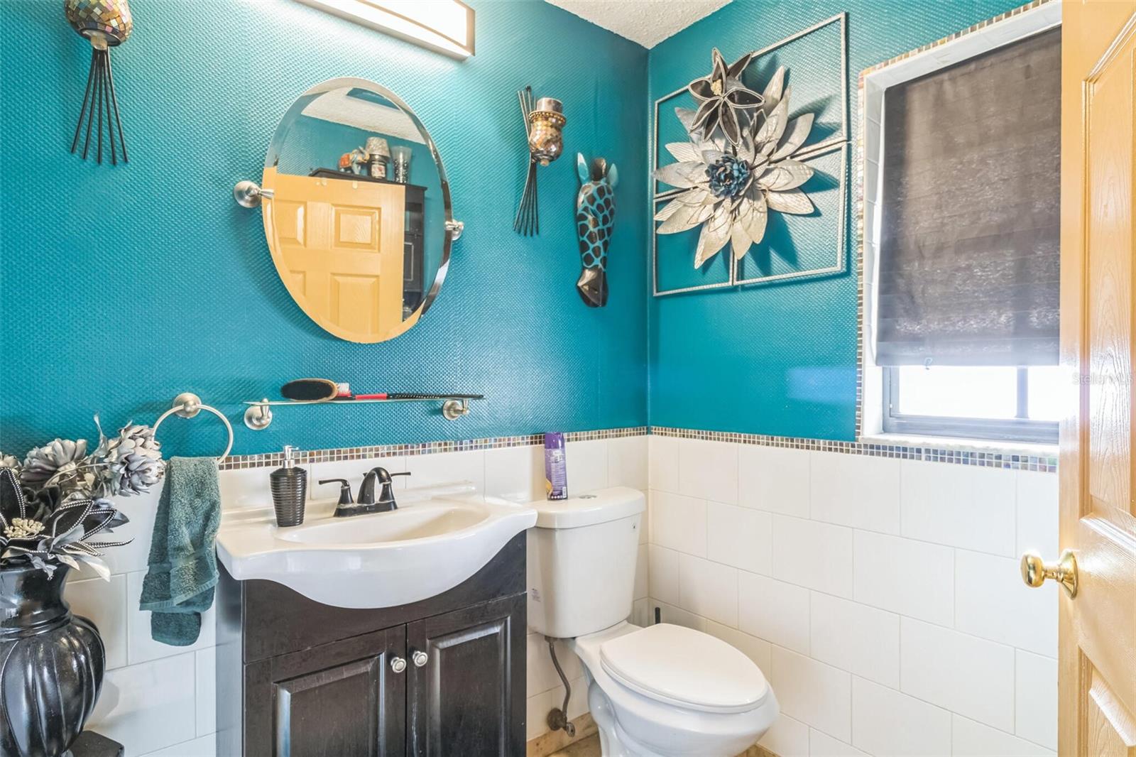 Listing photo id 11 for 9931 Crofton Lane