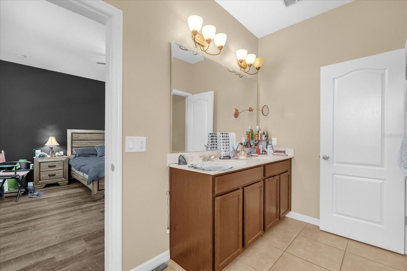 Image 21 of 29 For 1608 Mohegan Boulevard