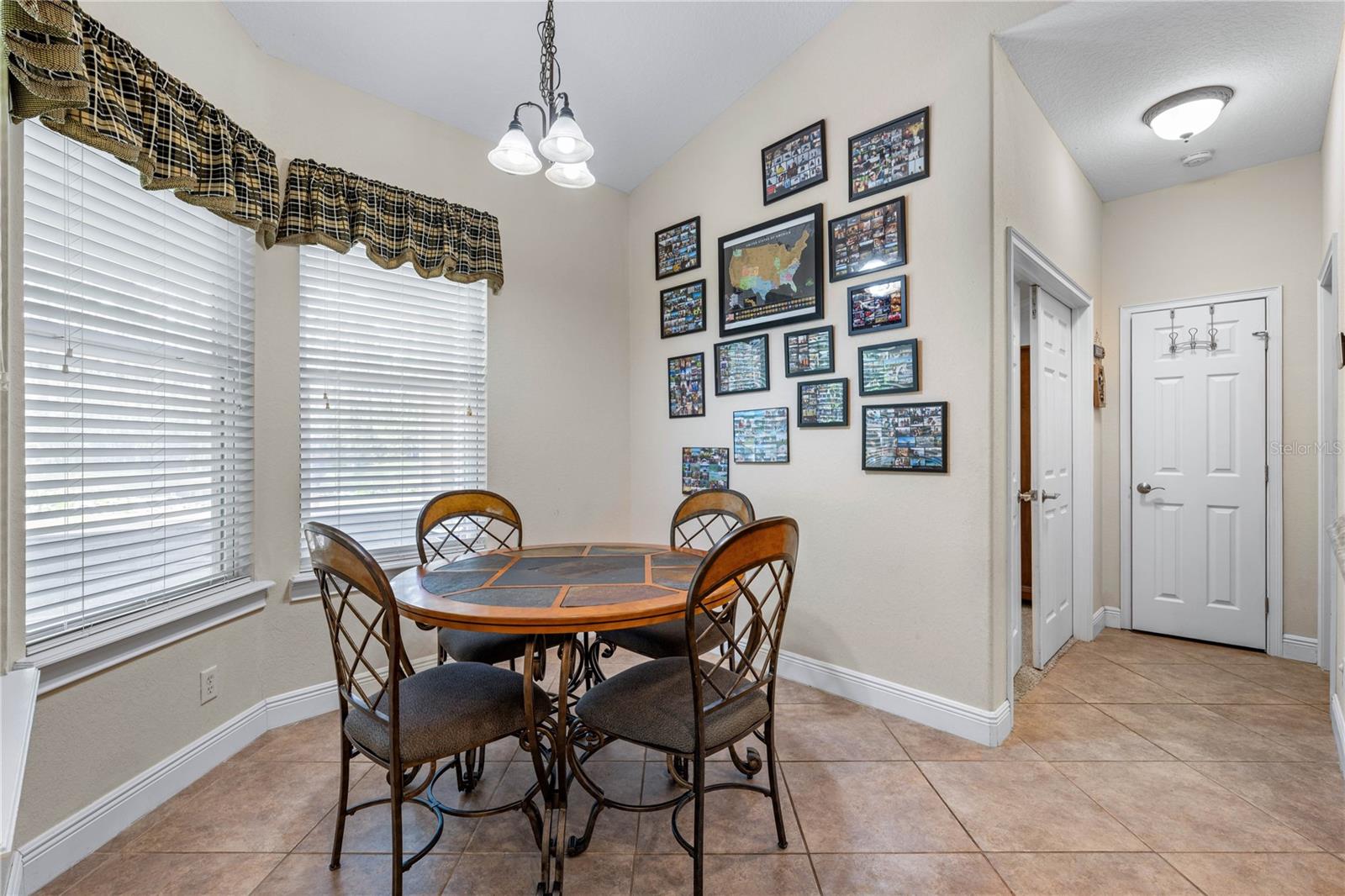 Image 16 of 56 For 859 Leather Fern Lane