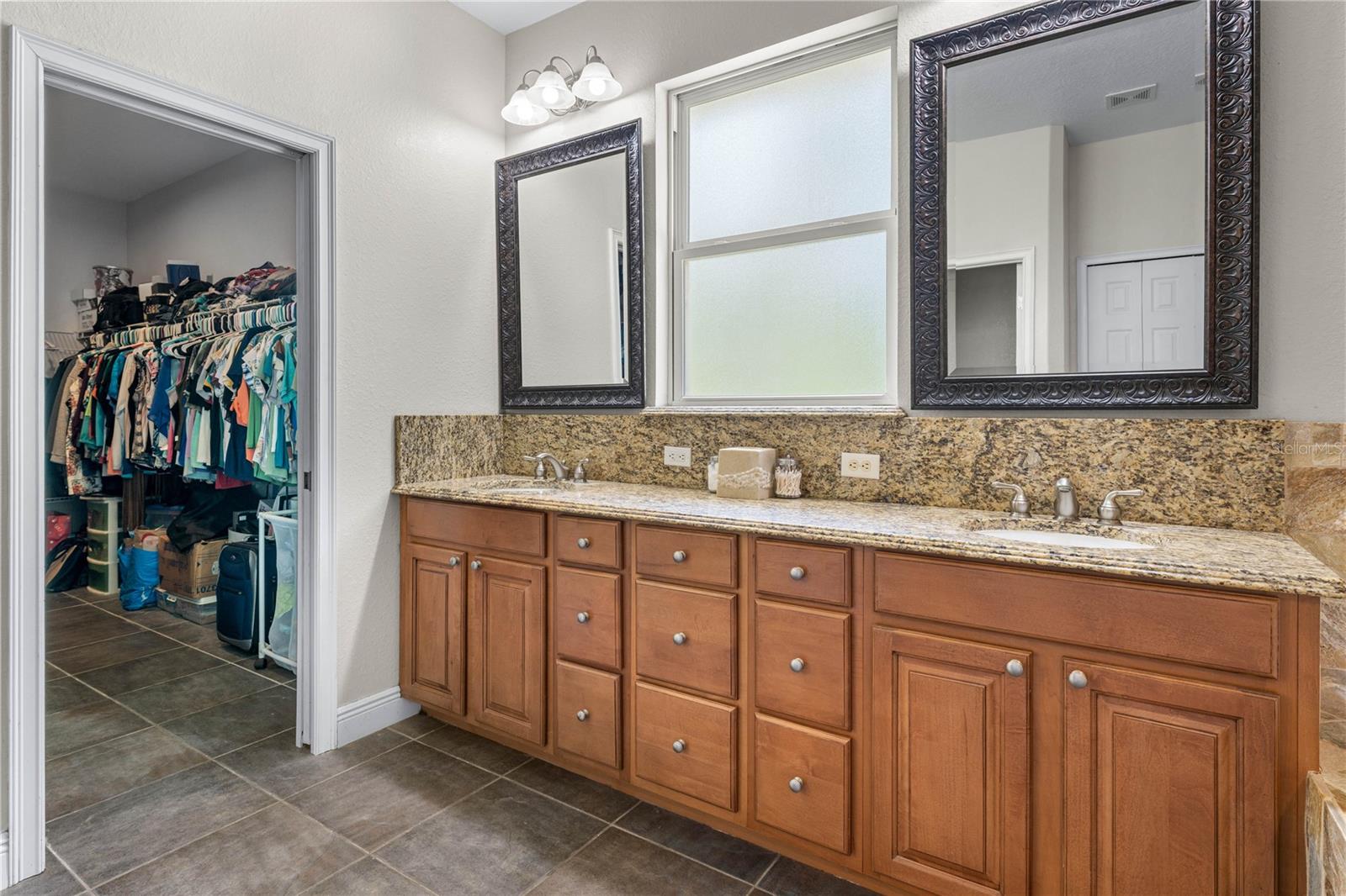 Image 22 of 56 For 859 Leather Fern Lane