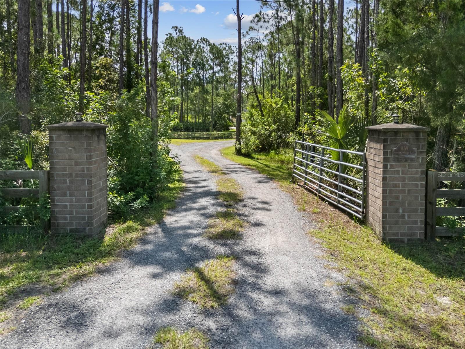 Image 3 of 56 For 859 Leather Fern Lane