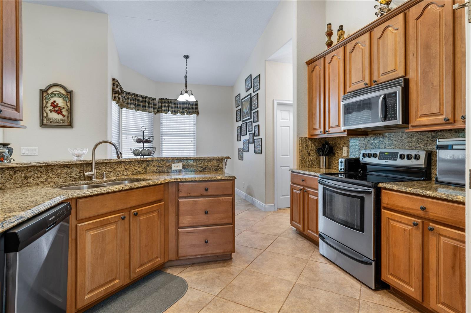Image 7 of 56 For 859 Leather Fern Lane