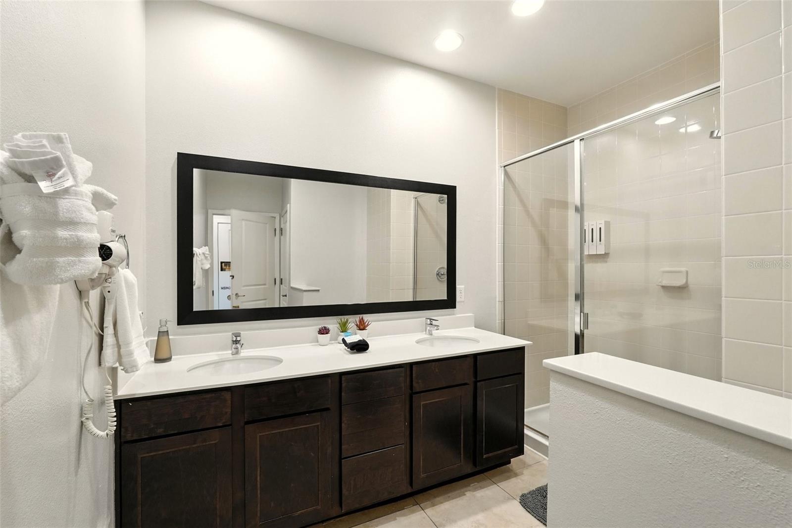 Image 22 of 28 For 2617 Bugatti Court