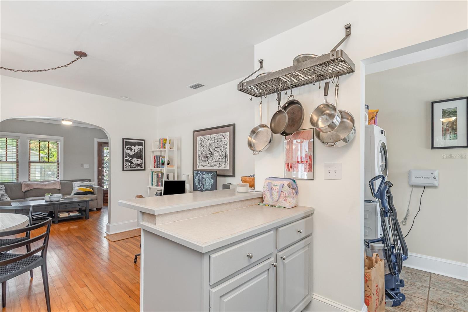 Image 12 of 29 For 914 Shine Avenue