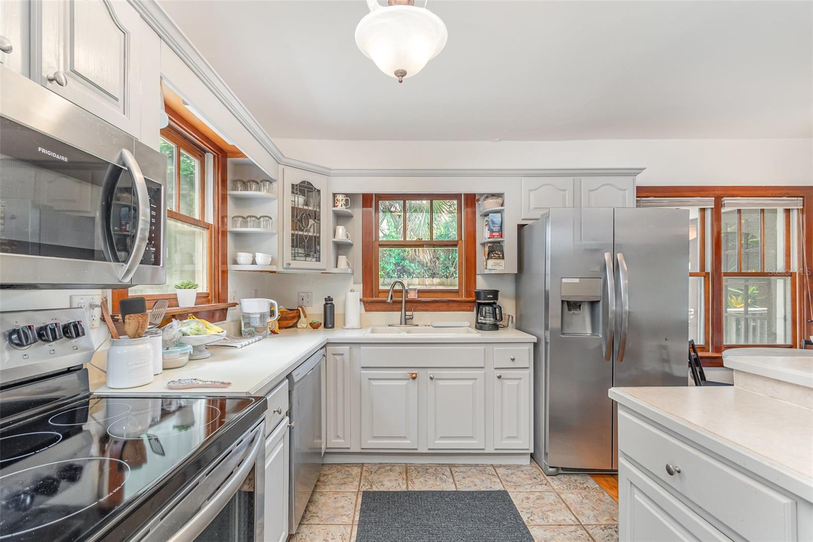 Image 14 of 29 For 914 Shine Avenue
