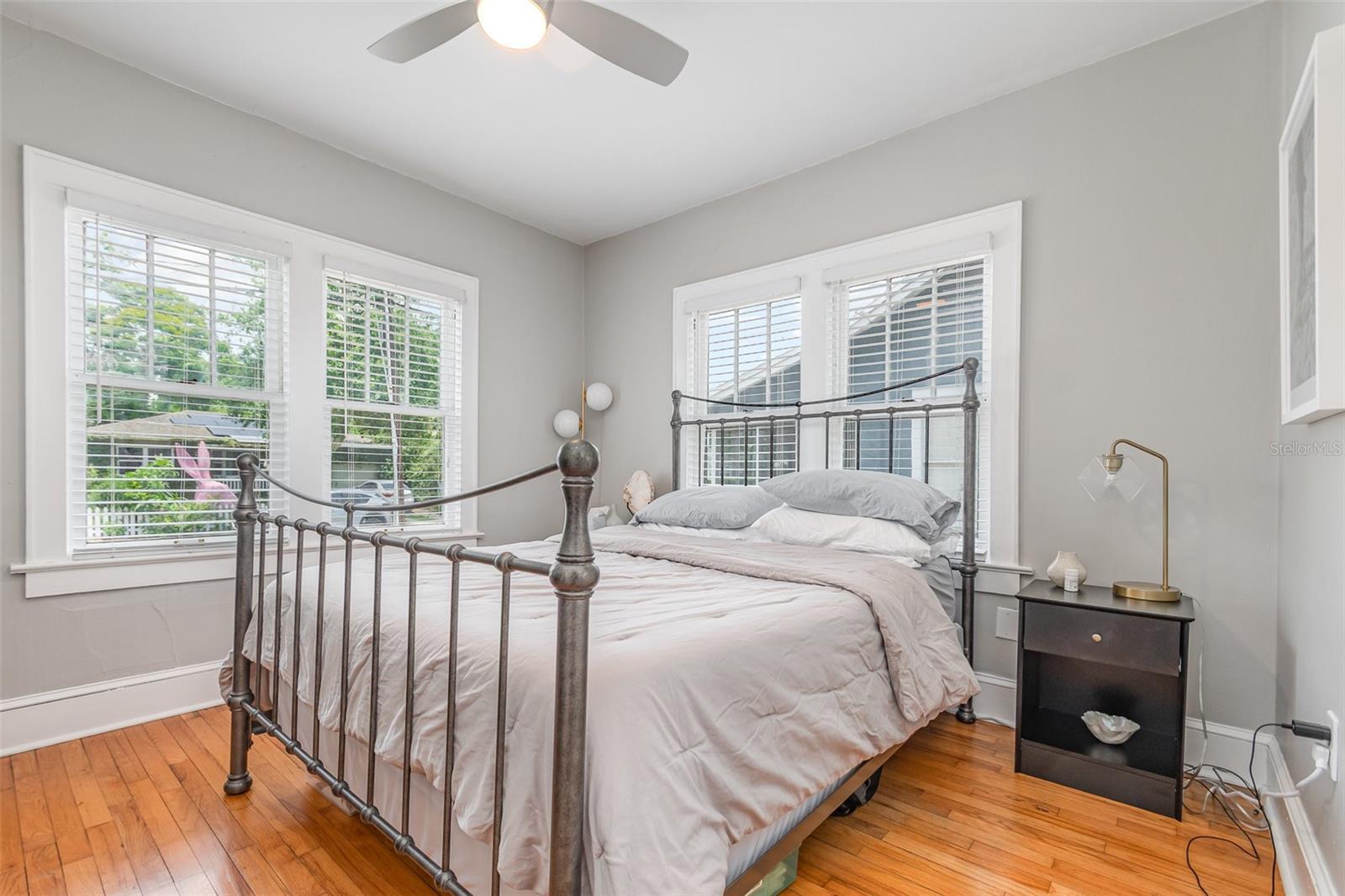 Image 15 of 29 For 914 Shine Avenue