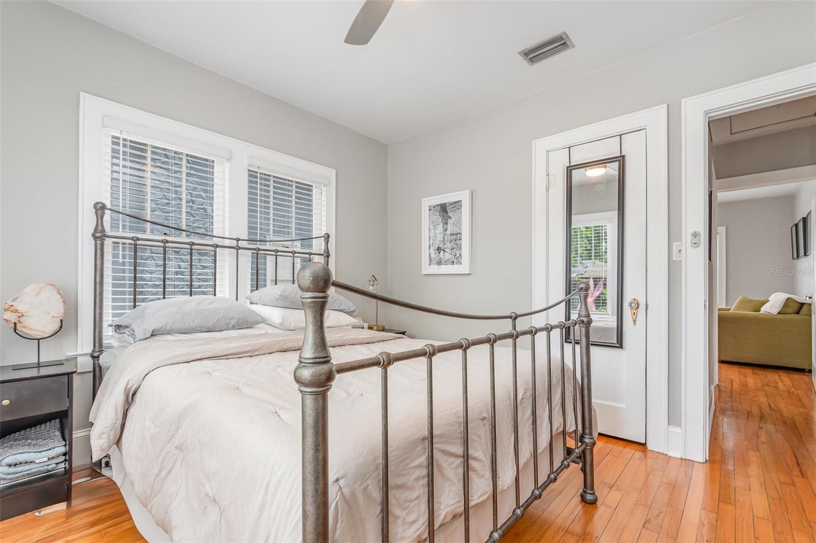 Image 16 of 29 For 914 Shine Avenue