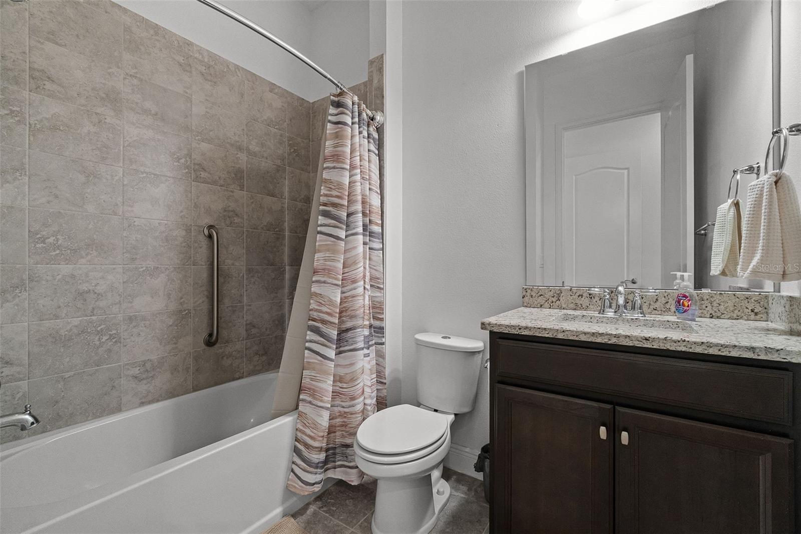 Image 19 of 31 For 5013 Fountainwood Drive
