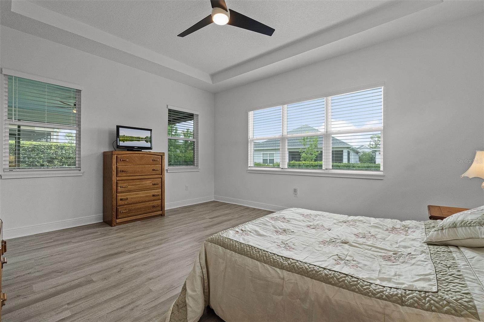 Image 24 of 31 For 5013 Fountainwood Drive