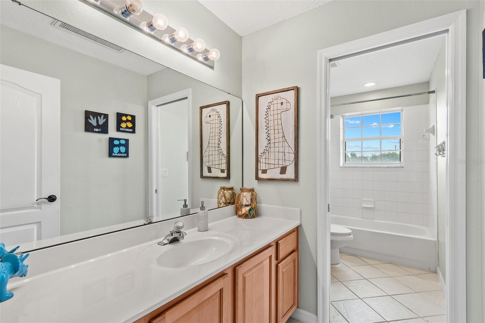 Image 32 of 52 For 4323 Kezar Court