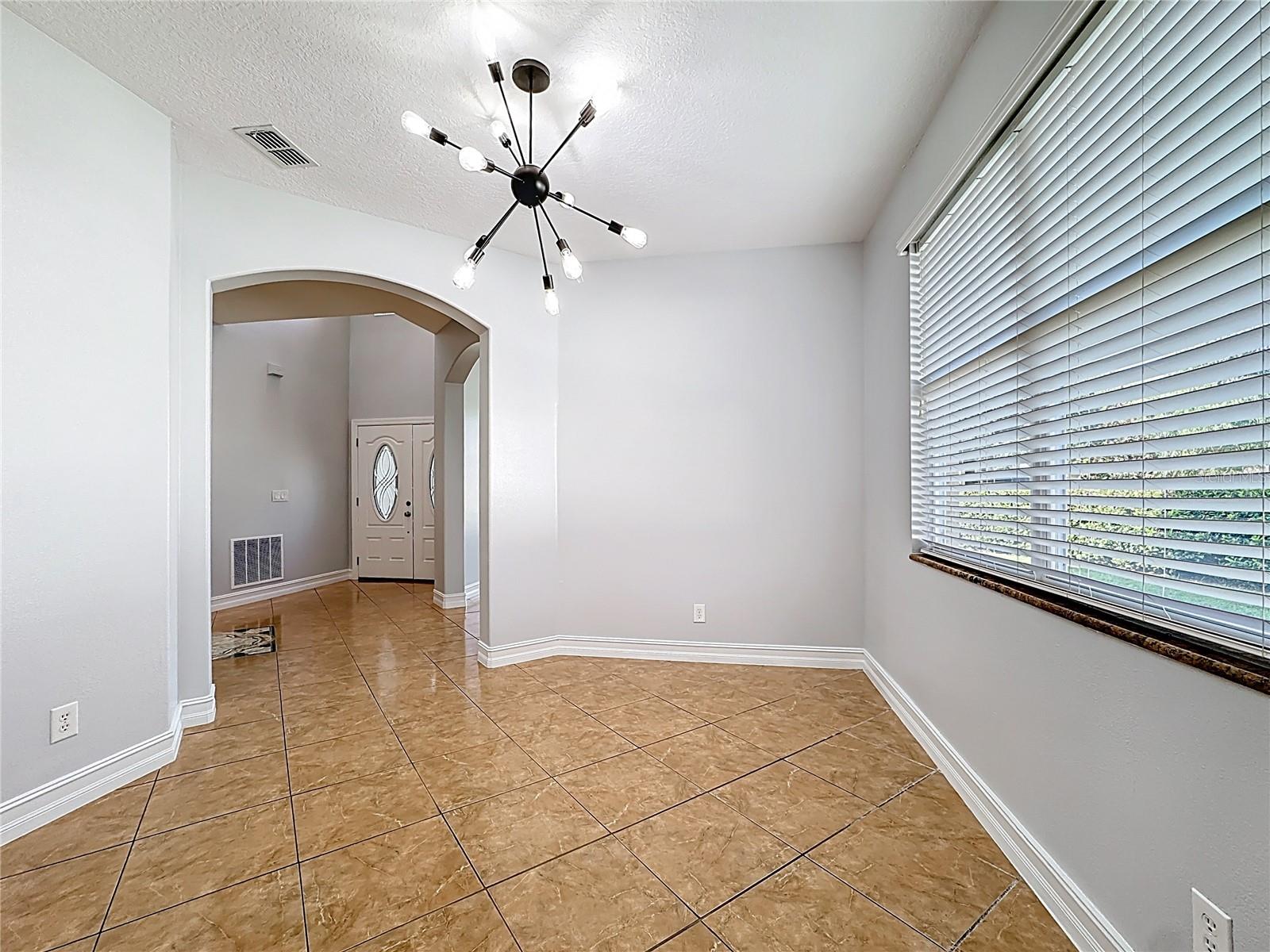 Image 18 of 86 For 229 Largovista Drive