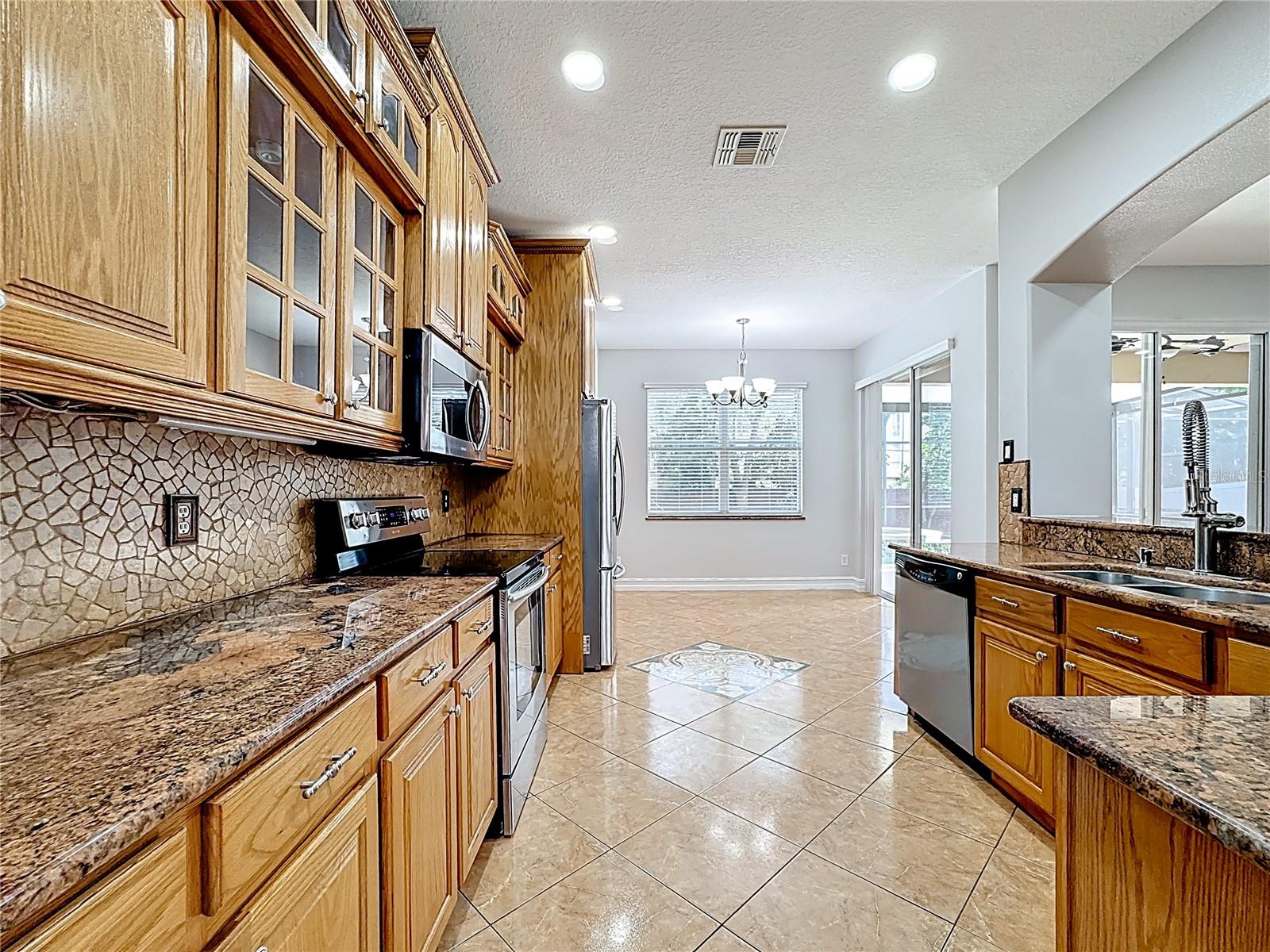 Image 19 of 86 For 229 Largovista Drive