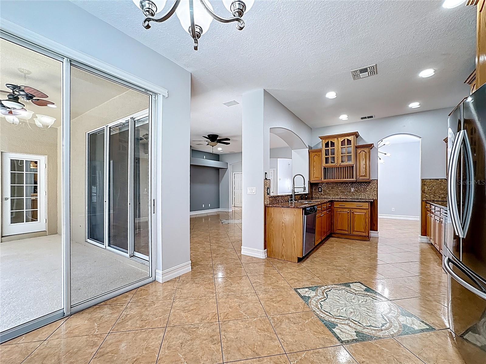 Image 23 of 86 For 229 Largovista Drive
