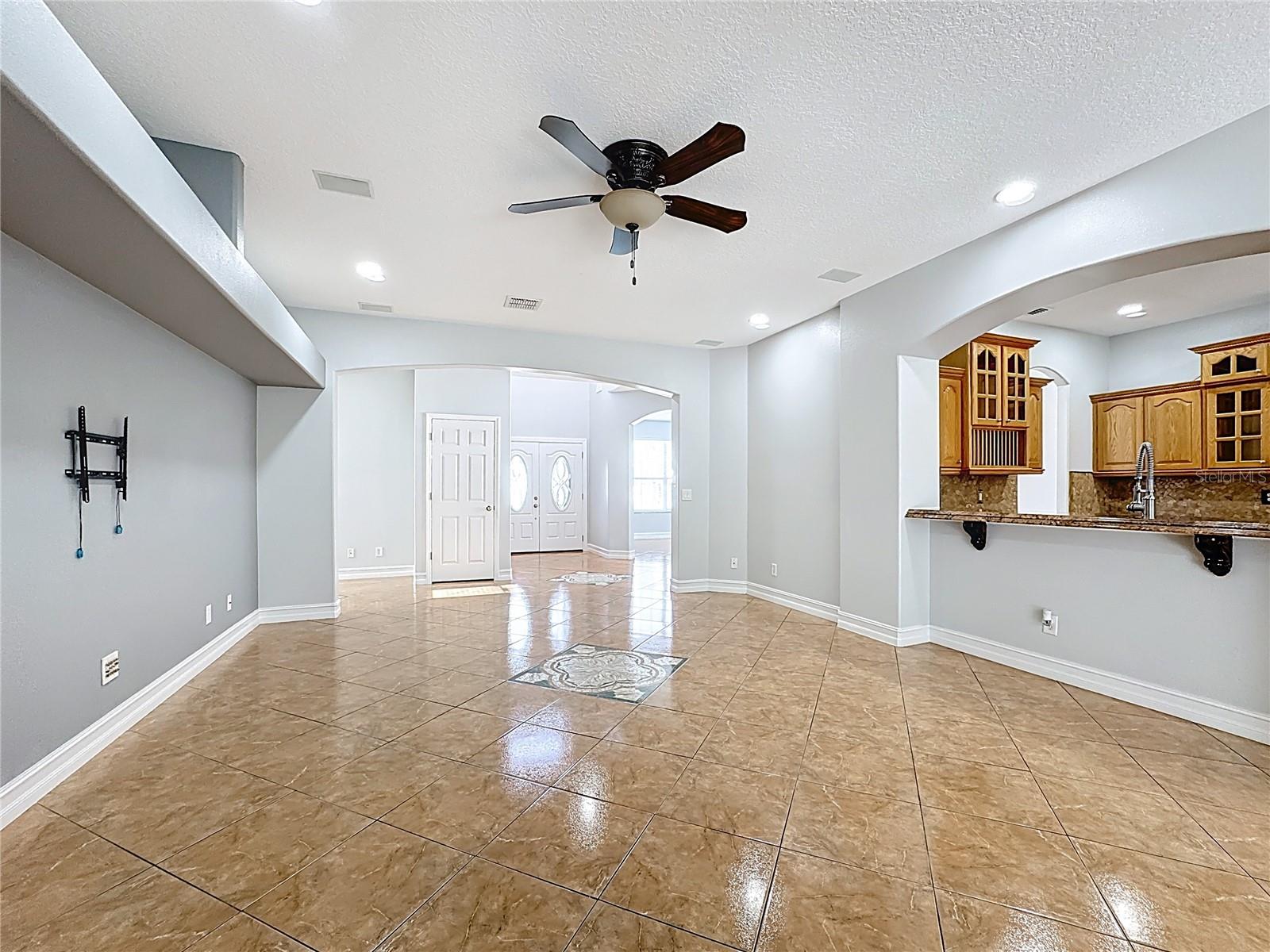 Image 27 of 86 For 229 Largovista Drive