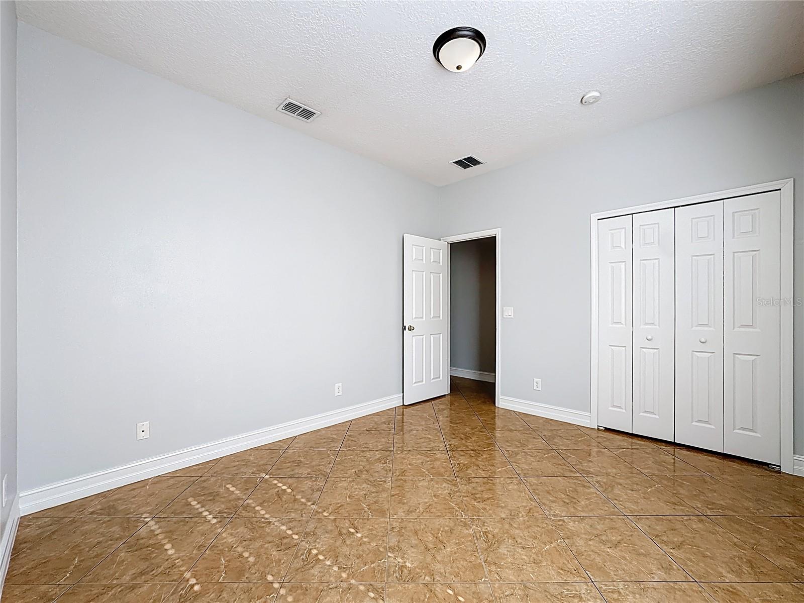 Image 33 of 86 For 229 Largovista Drive