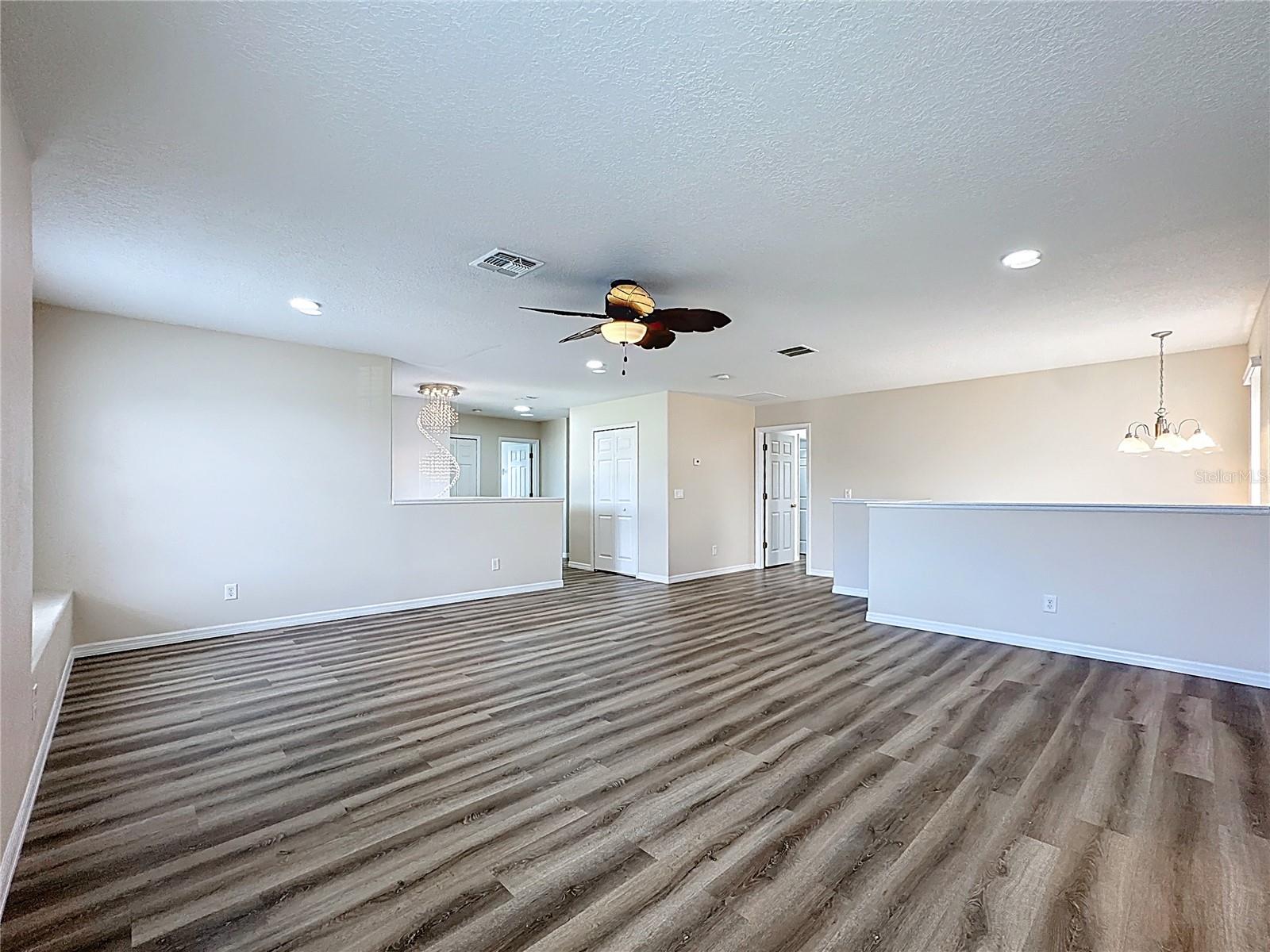 Image 43 of 86 For 229 Largovista Drive