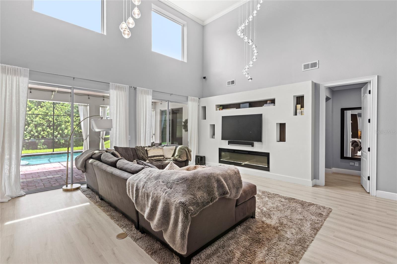 Image 10 of 61 For 10403 Provence Drive