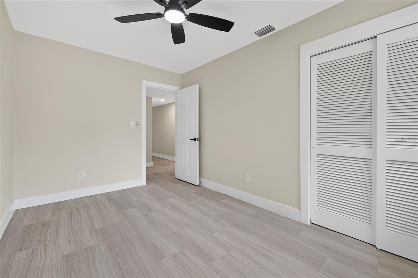 Image 14 of 28 For 413 Country Club Drive