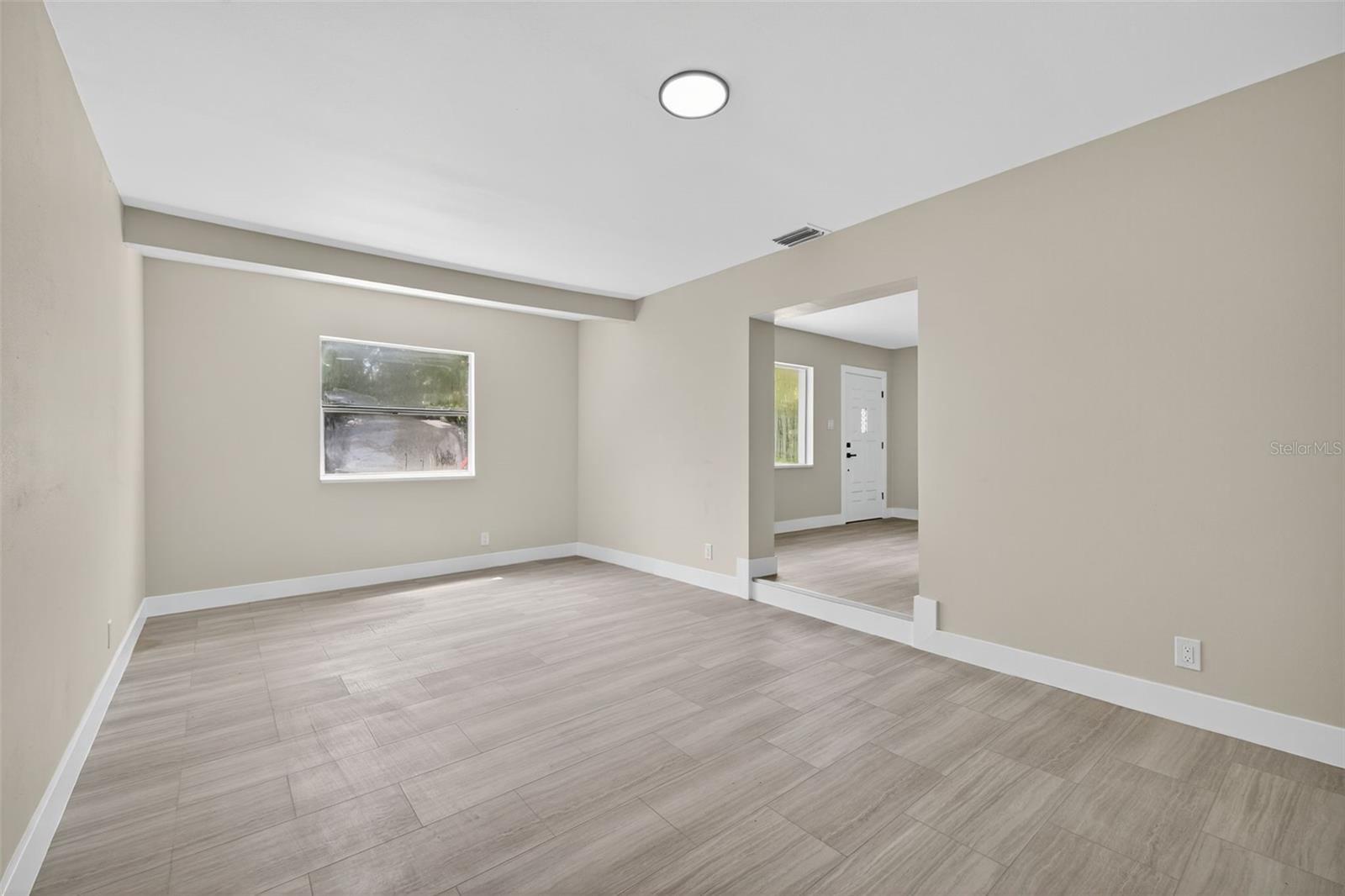 Image 4 of 28 For 413 Country Club Drive