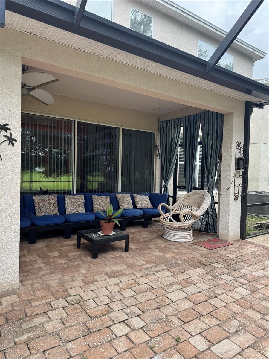 Image 2 of 27 For 992 Nodding Shade Drive
