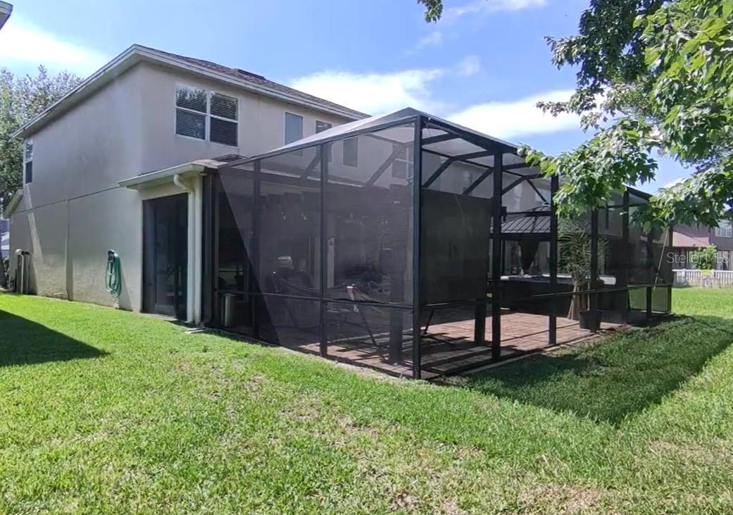 Image 41 of 50 For 992 Nodding Shade Drive