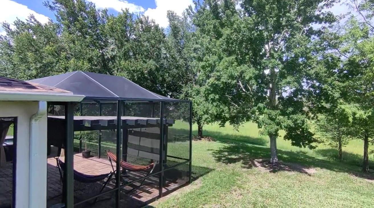 Image 46 of 50 For 992 Nodding Shade Drive