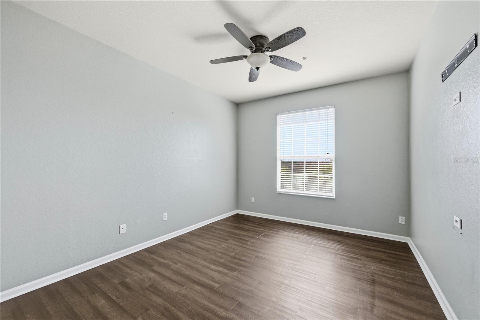 Image 37 of 55 For 586 Brantley Terrace Way 309