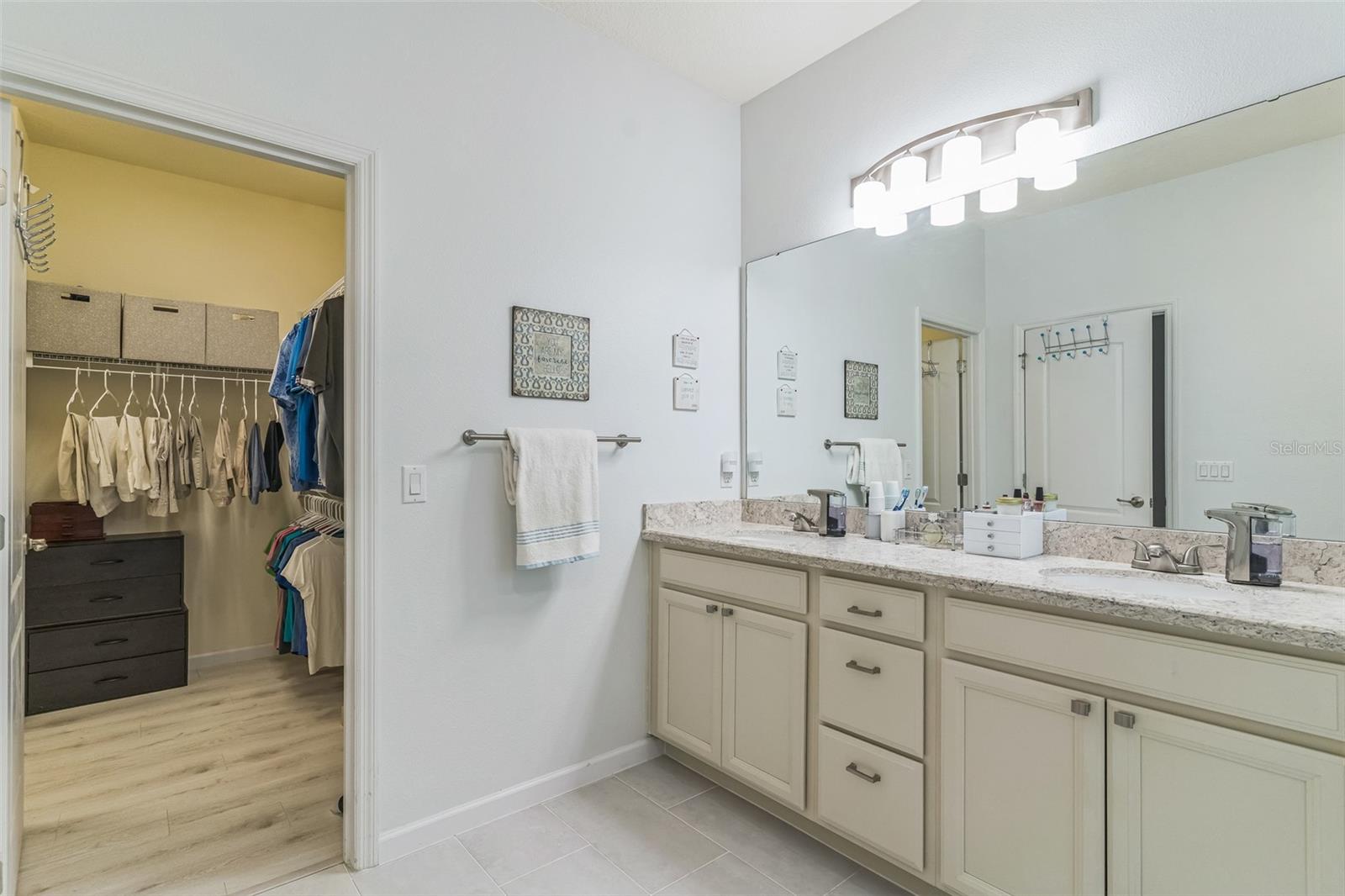 Image 14 of 27 For 7518 Loon Avenue