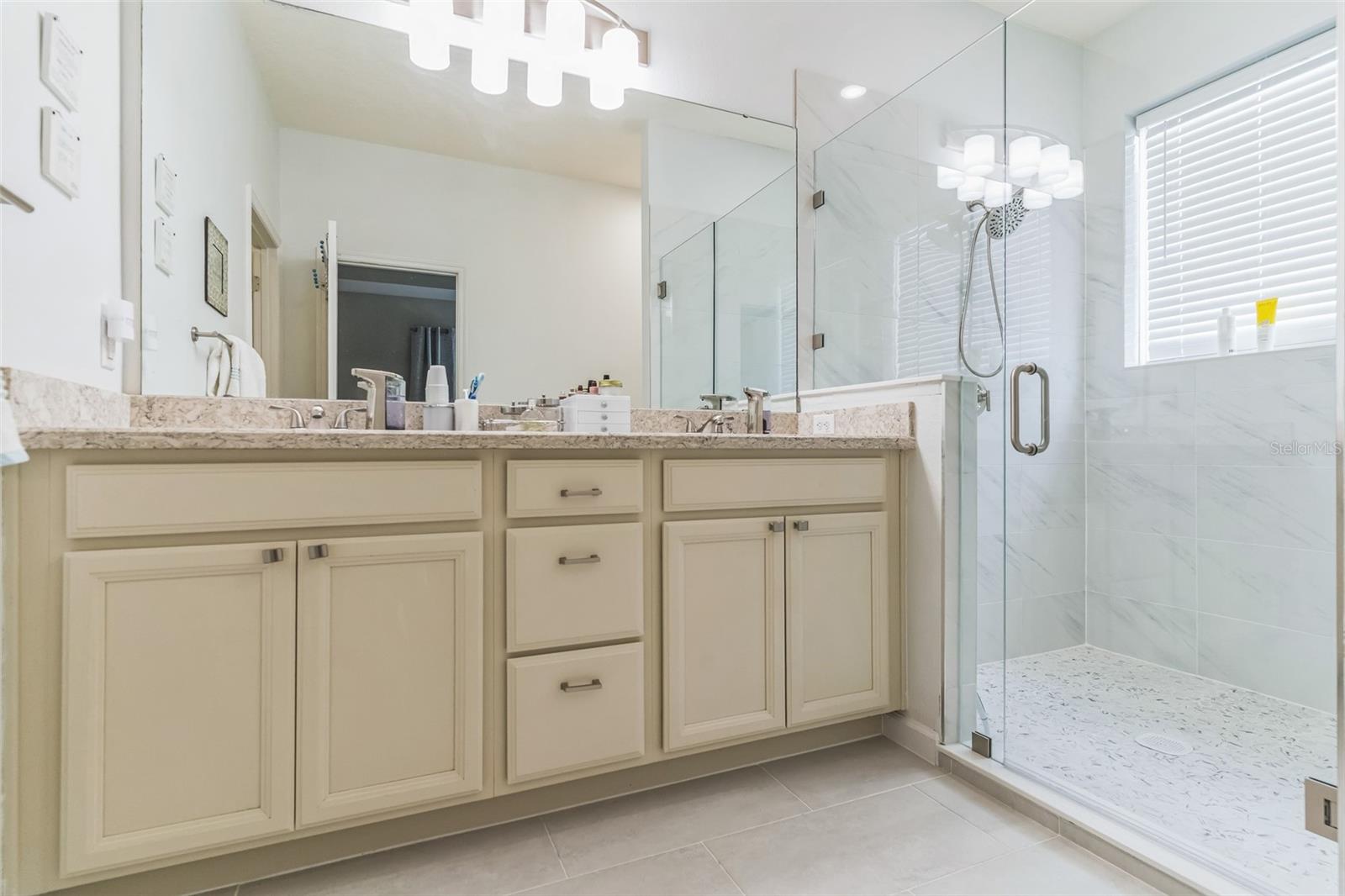 Image 15 of 27 For 7518 Loon Avenue