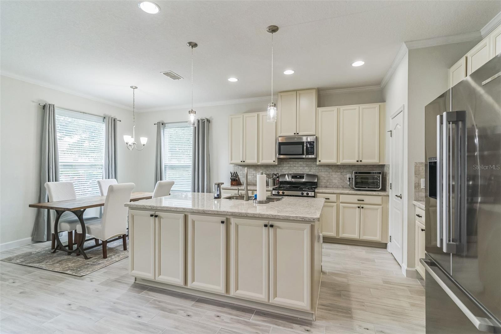 Image 3 of 27 For 7518 Loon Avenue