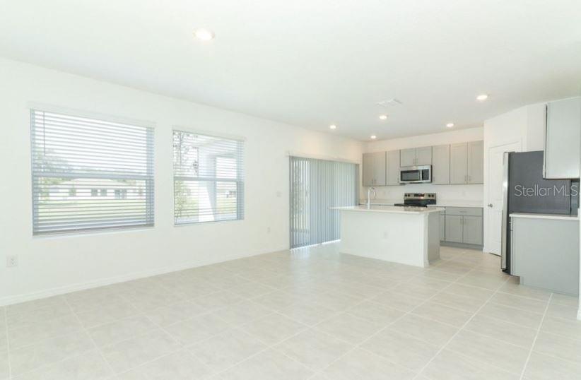 Image 10 of 19 For 4749 Yellow Elder Way