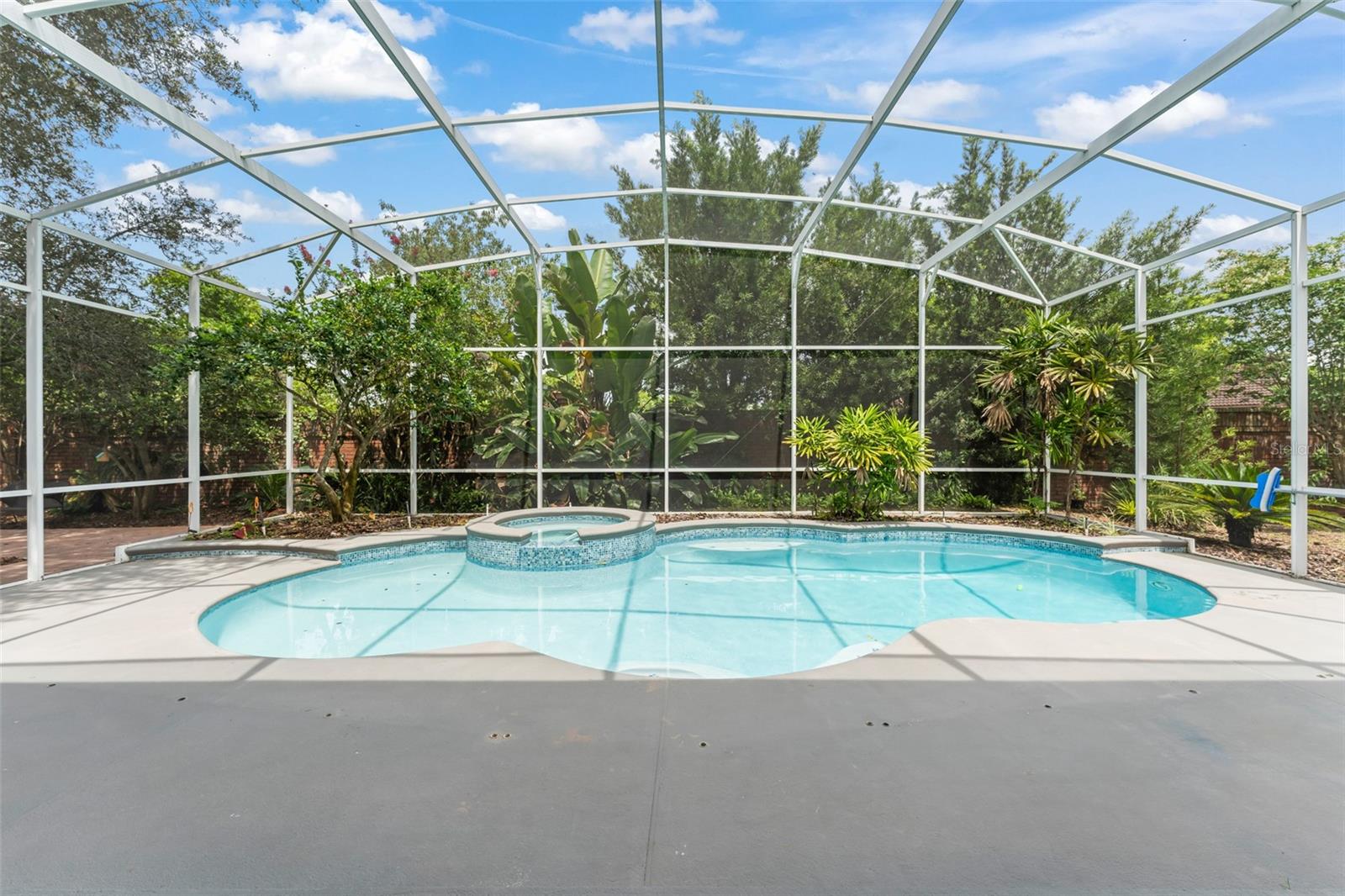 Image 21 of 24 For 8643 Crestgate Circle