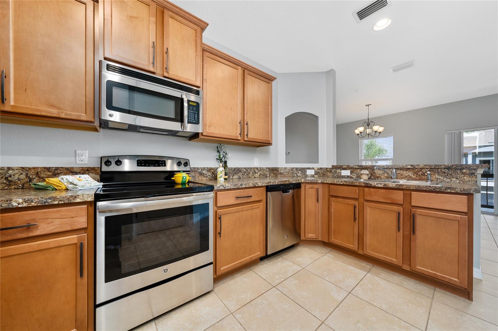 Image 12 of 34 For 6548 Goldenrod Road 73a