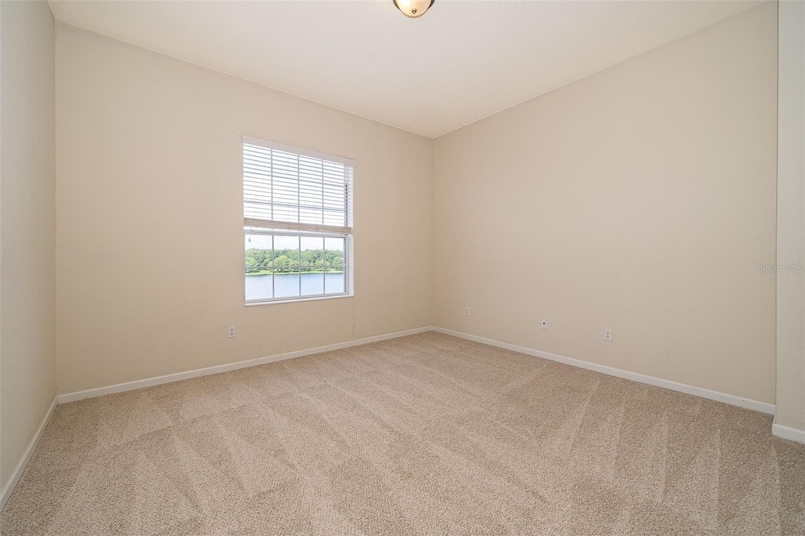 Image 20 of 32 For 3356 Robert Trent Jones Drive 40306