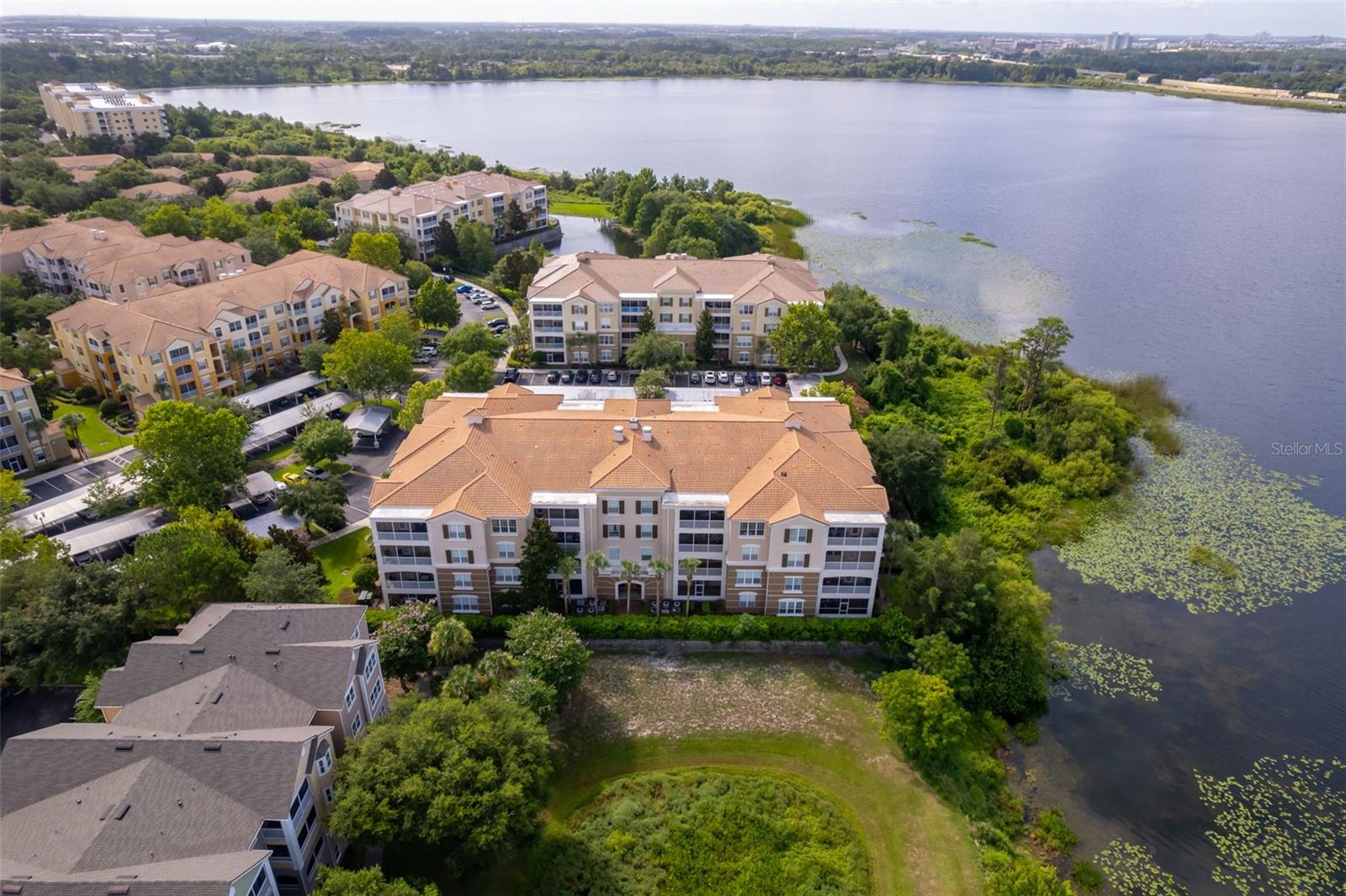Image 6 of 32 For 3356 Robert Trent Jones Drive 40306