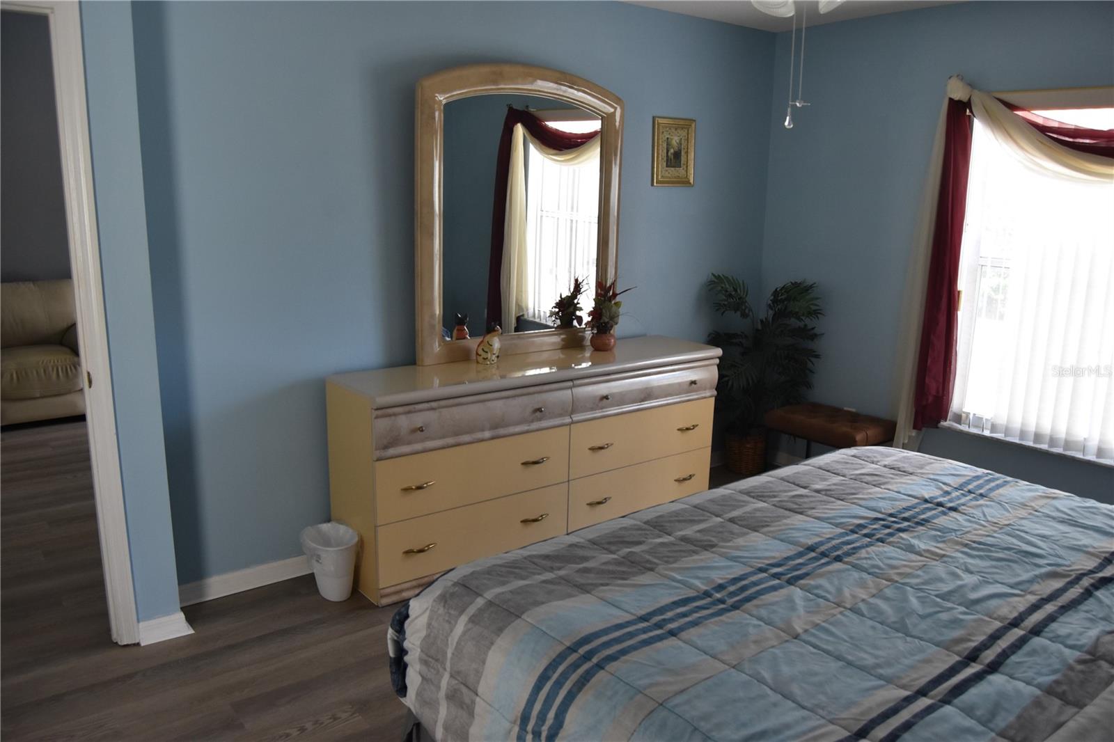 Image 16 of 25 For 141 Seneca Point Trail