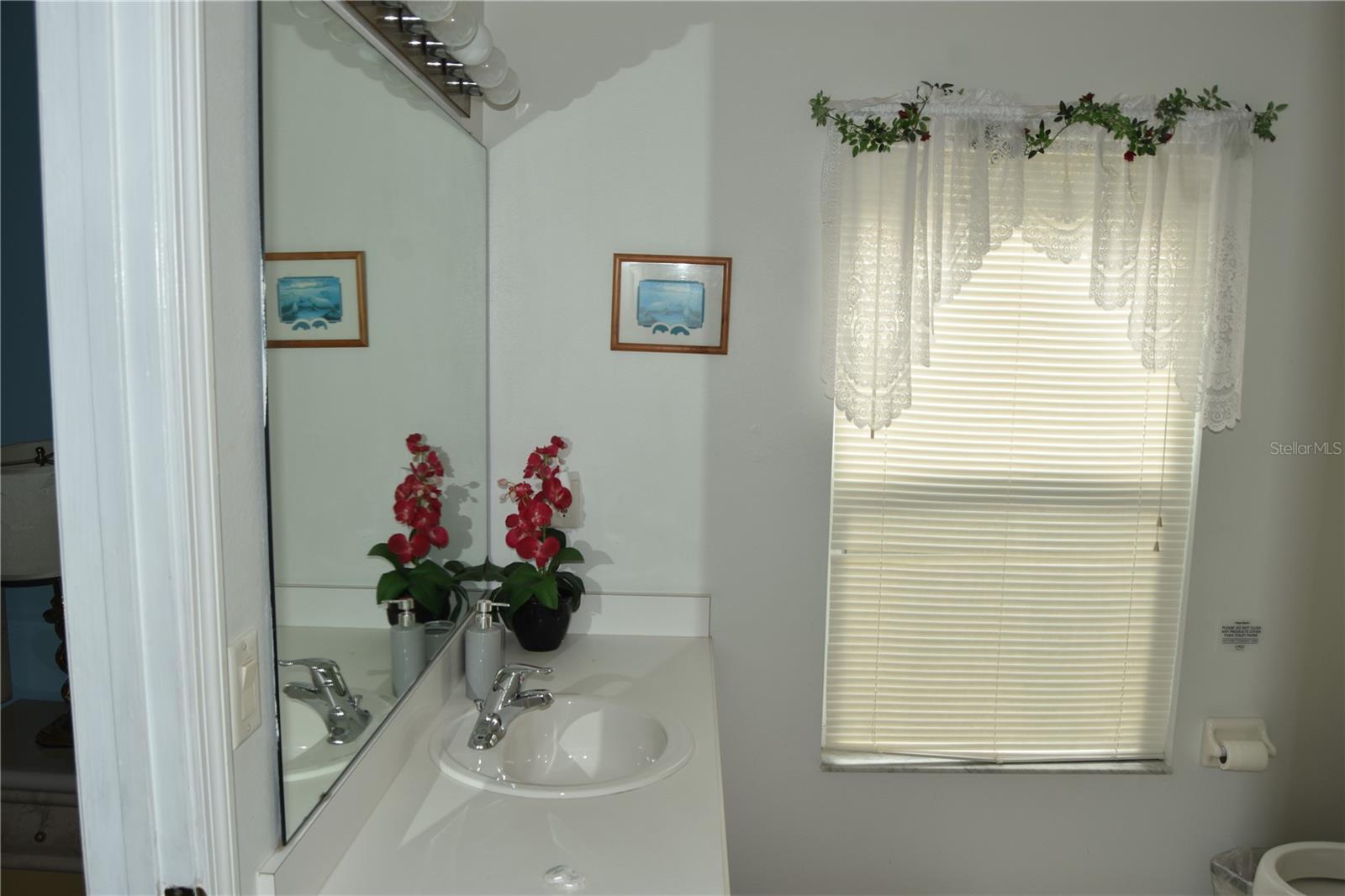 Image 17 of 25 For 141 Seneca Point Trail