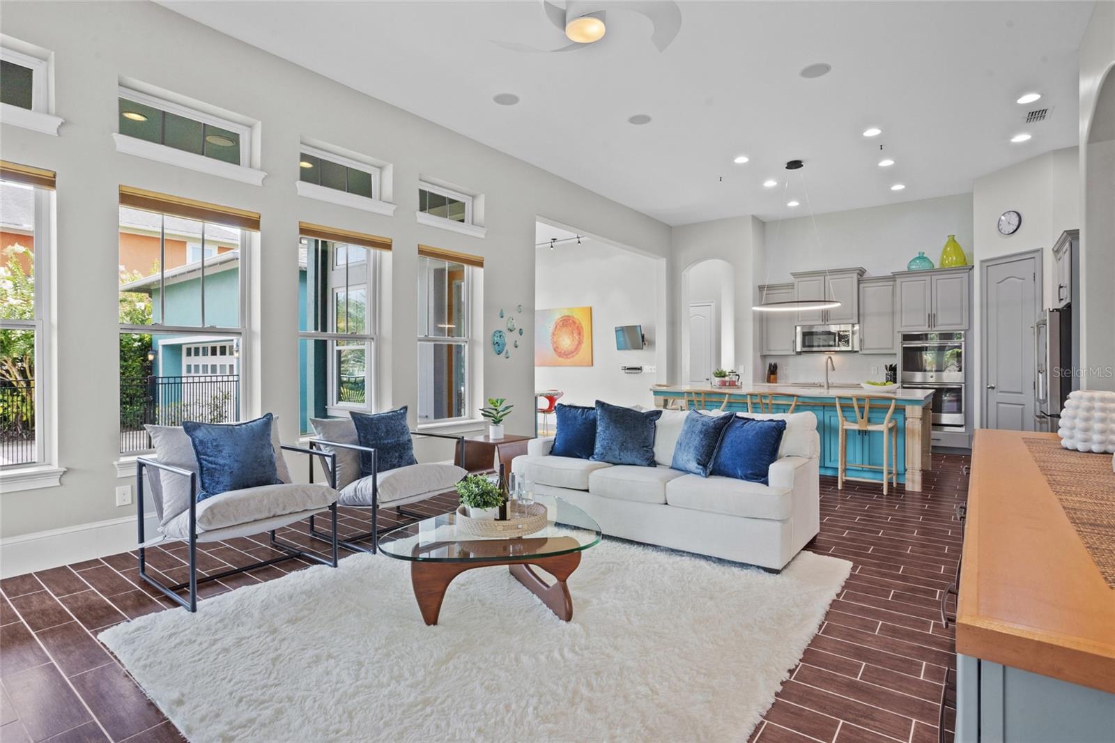 Image 25 of 81 For 8360 Mistral Drive
